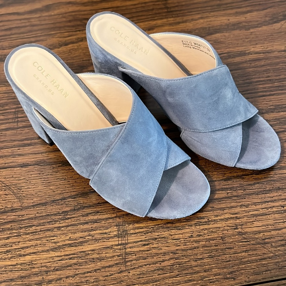 NEW COLE HAAN Gabby sandals mules 5B light blue. Crisscross Straps, Block Heel.